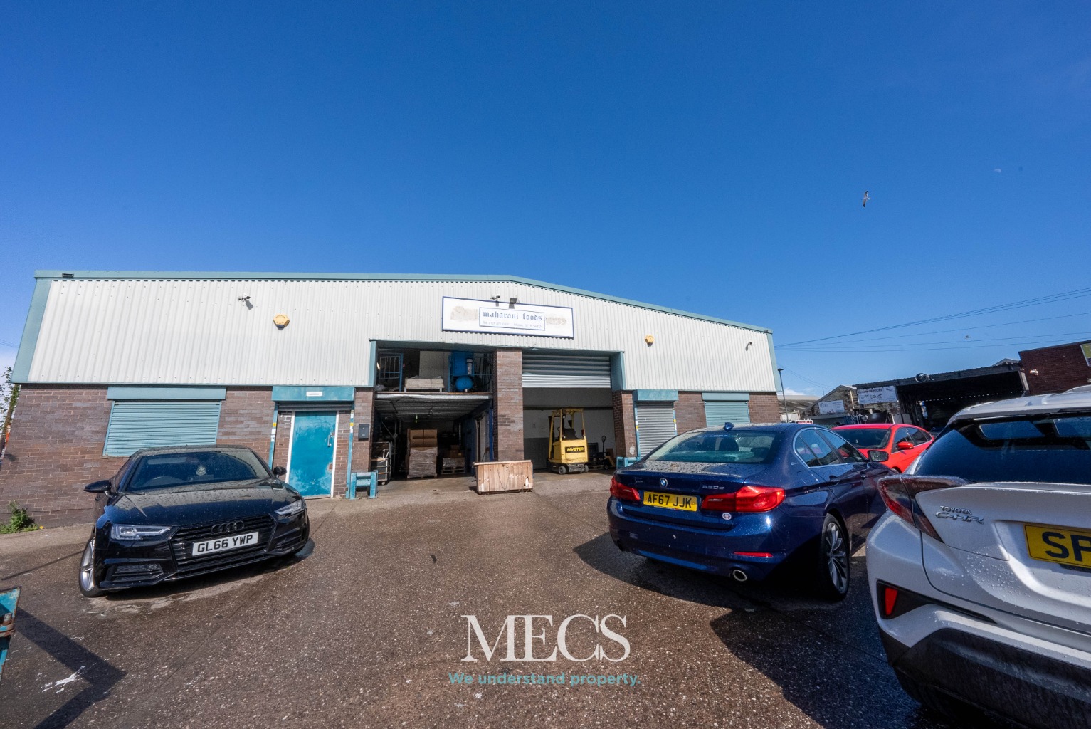 FOR SALE: Rare Industrial Unit – 2,935 Sq Ft with Mezzanine & Parking