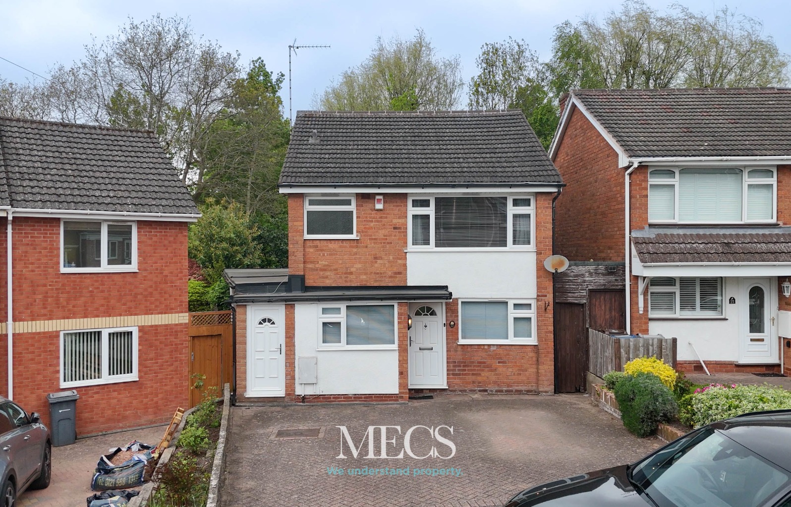 Discover this well presented three-bedroom house in Quinton