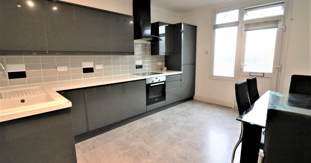 Modern two double bedroom apartment in North Chingford, E4