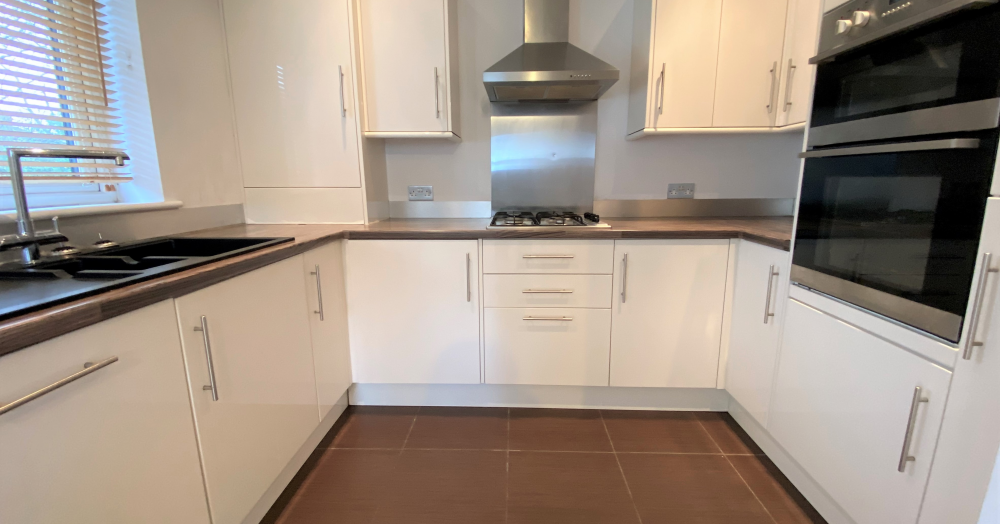 Stratford E15 - Fantastic Two DOUBLE bedroom apartment set in a private gated development!