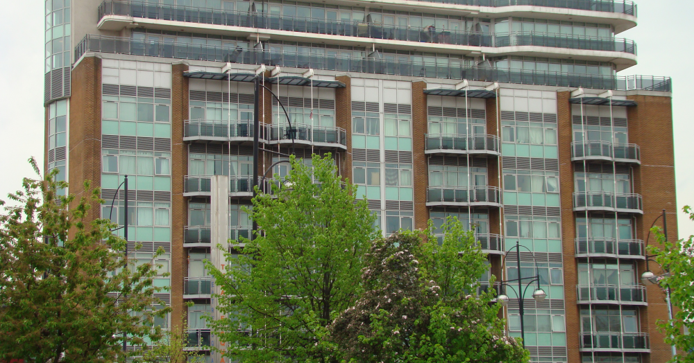 To Let!!!!   Stratford E15 -  2 Bed  2 Bath apartment set in the heart of Stratford!!  £1,500 pcm