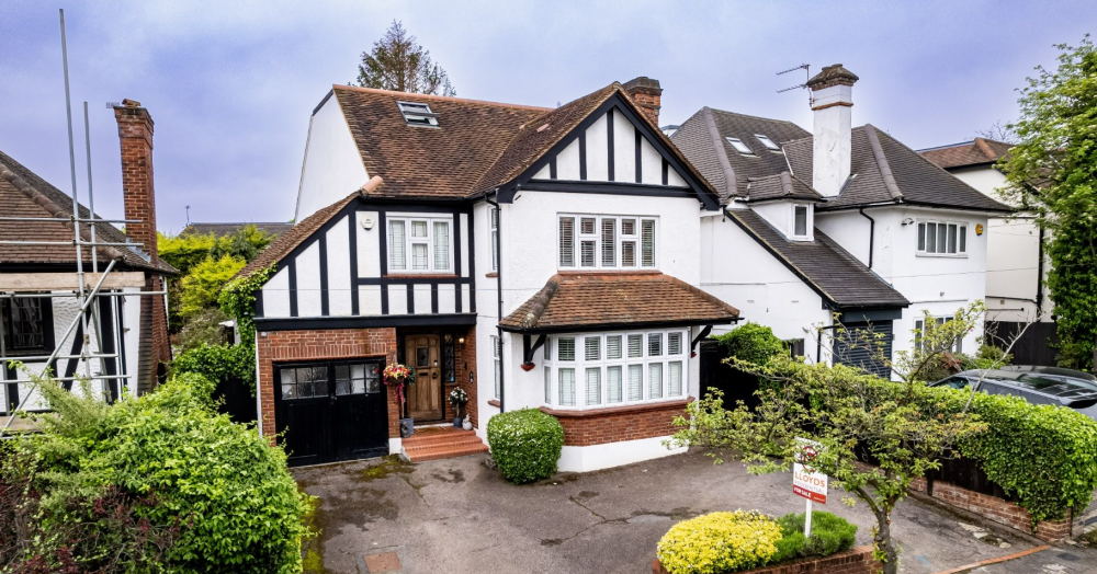FOR SALE: Beautiful Detached Home on The Knighton's Estate