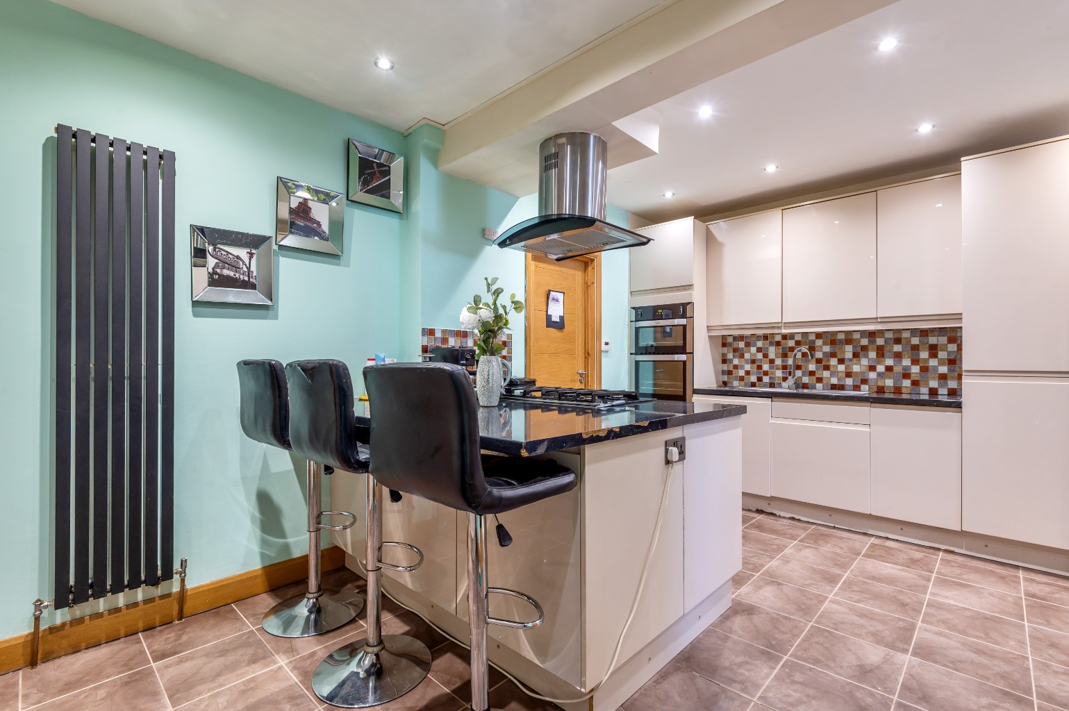 Cheney Row, Walthamstow, E17