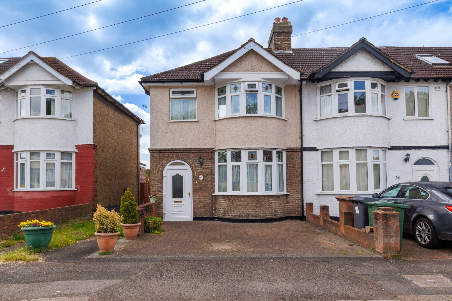 Charming 3 Bedroom House in Alpha Road, with Off Street Parking,  Garage, and South Facing Garden