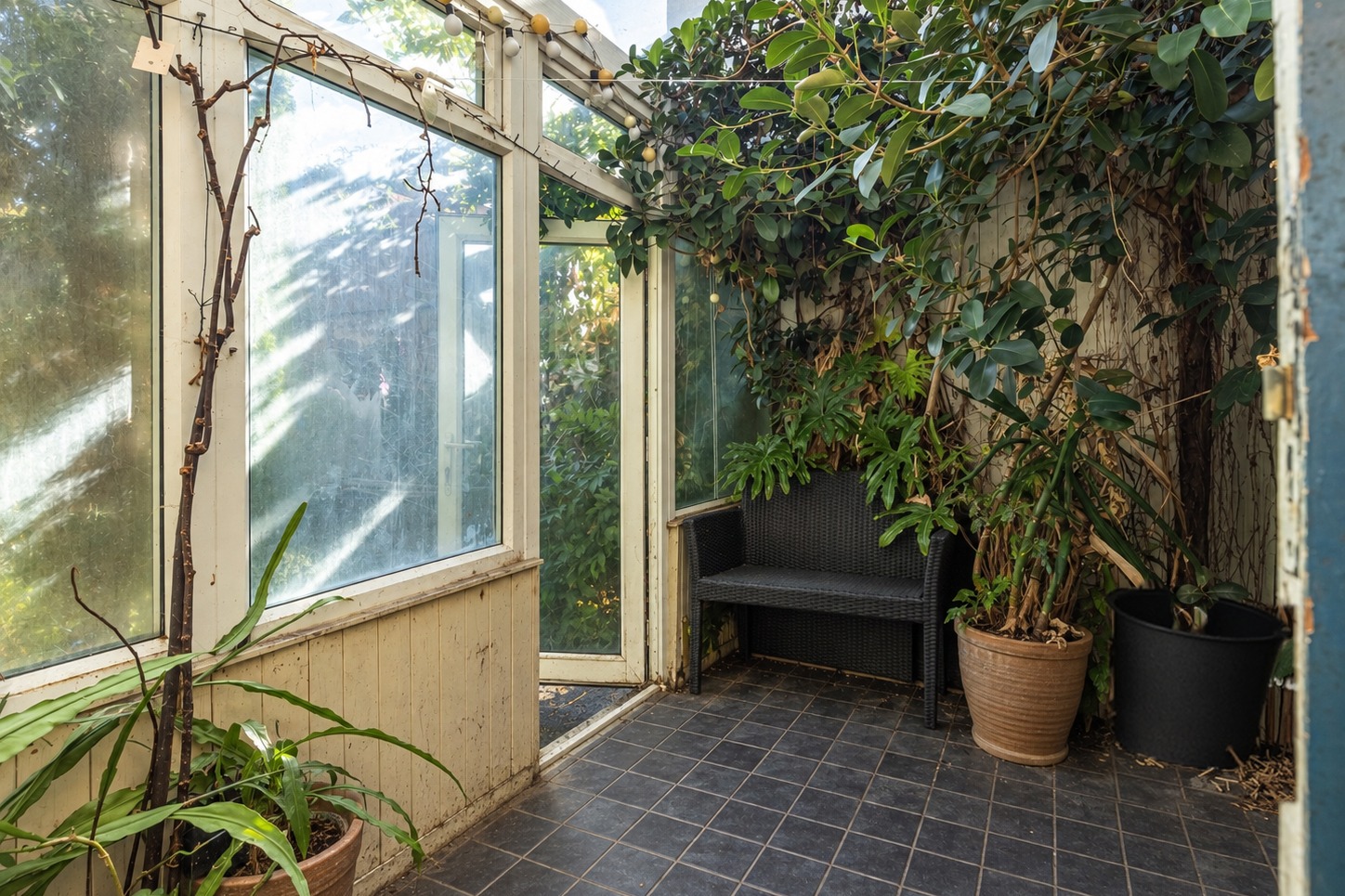 Forest Drive East, E11