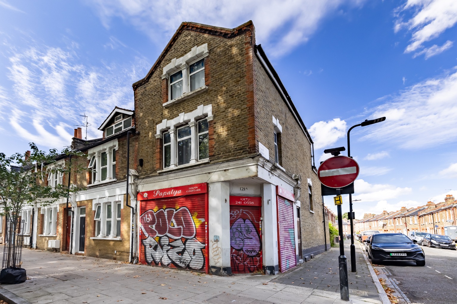 Versatile 4-Bed Victorian Home in Shacklewell Lane with Terraces and Investment Potential