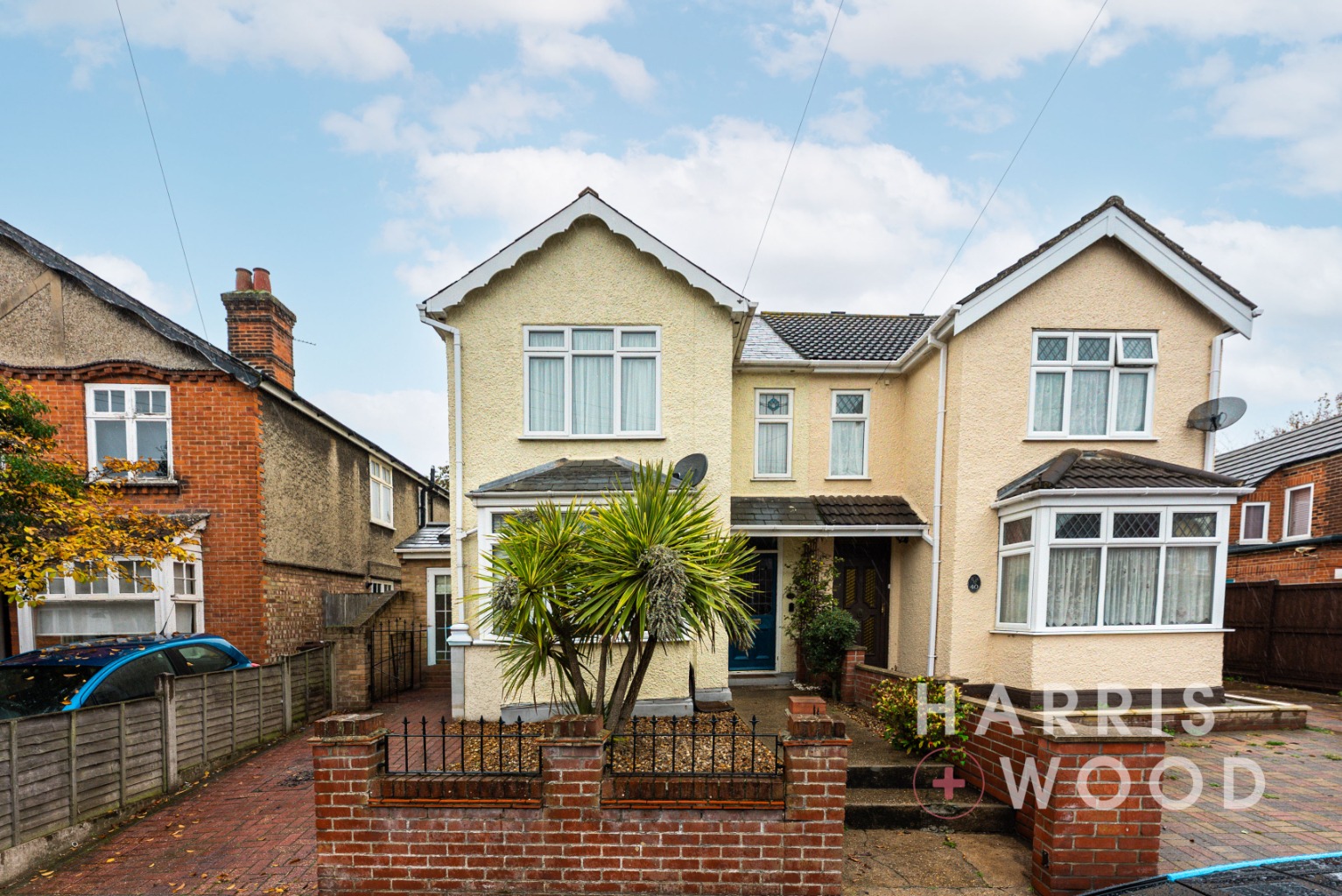 Charming Three-Bedroom Semi-Detached Home with Loft Room and Private Garden.