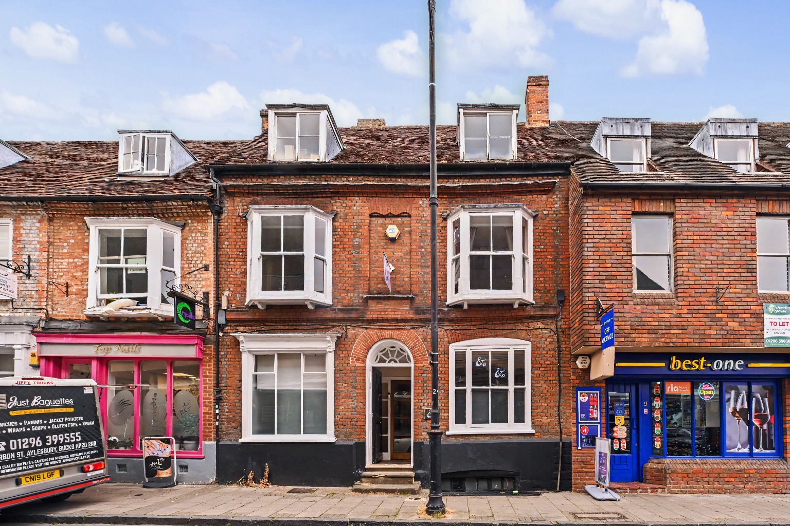 A Prestigious Period Office/Commercial Building in the centre of Aylesbury