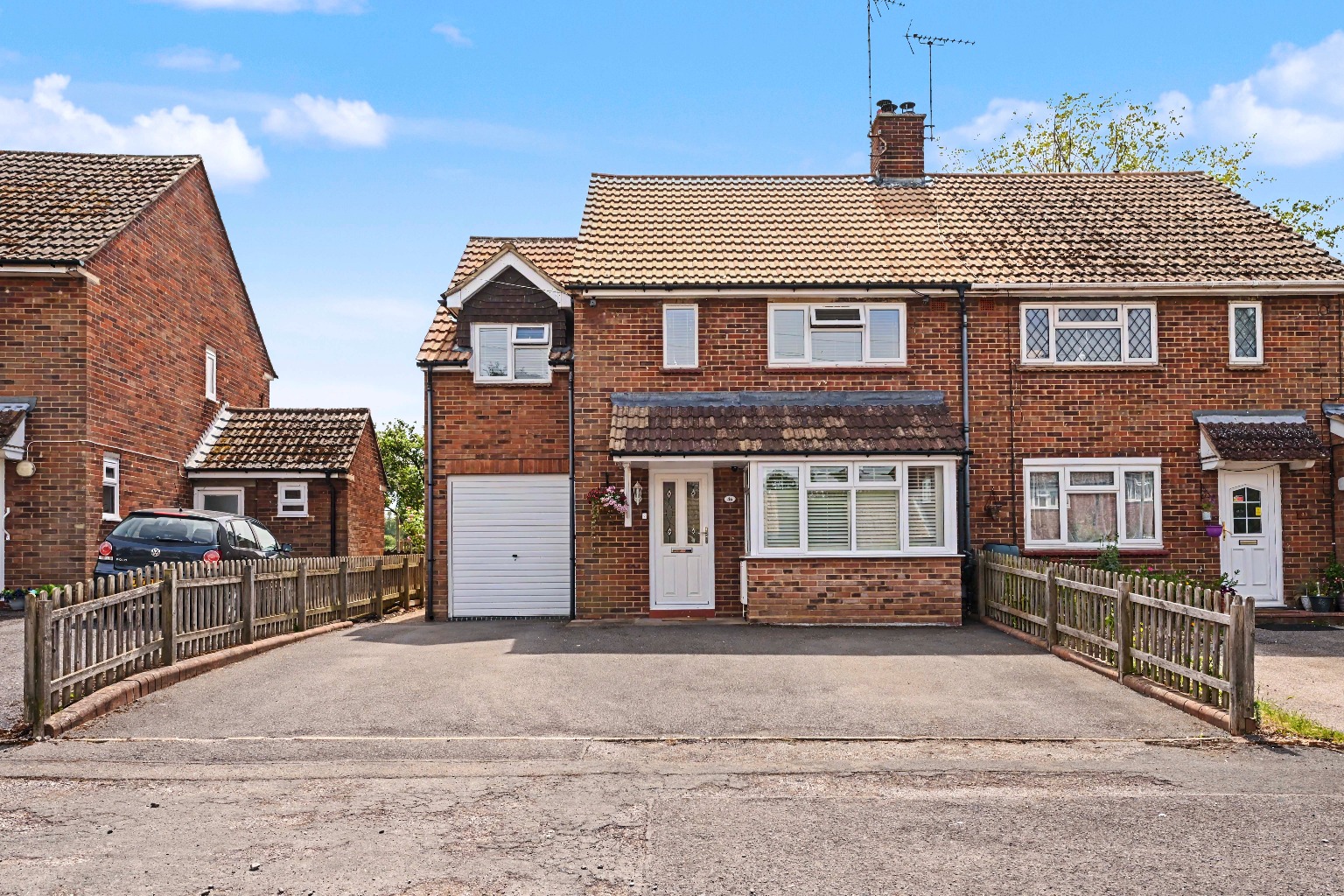 Extended Family Home with Countryside Outlook to the Rear