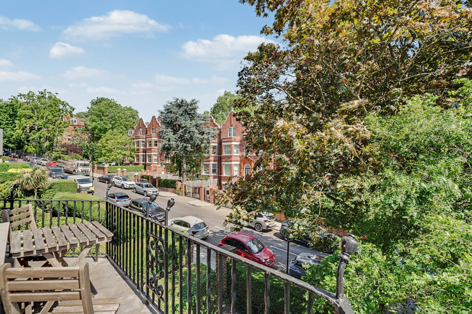 Impressive Five Bedroom Apartment in Leinster Mansions, Hampstead