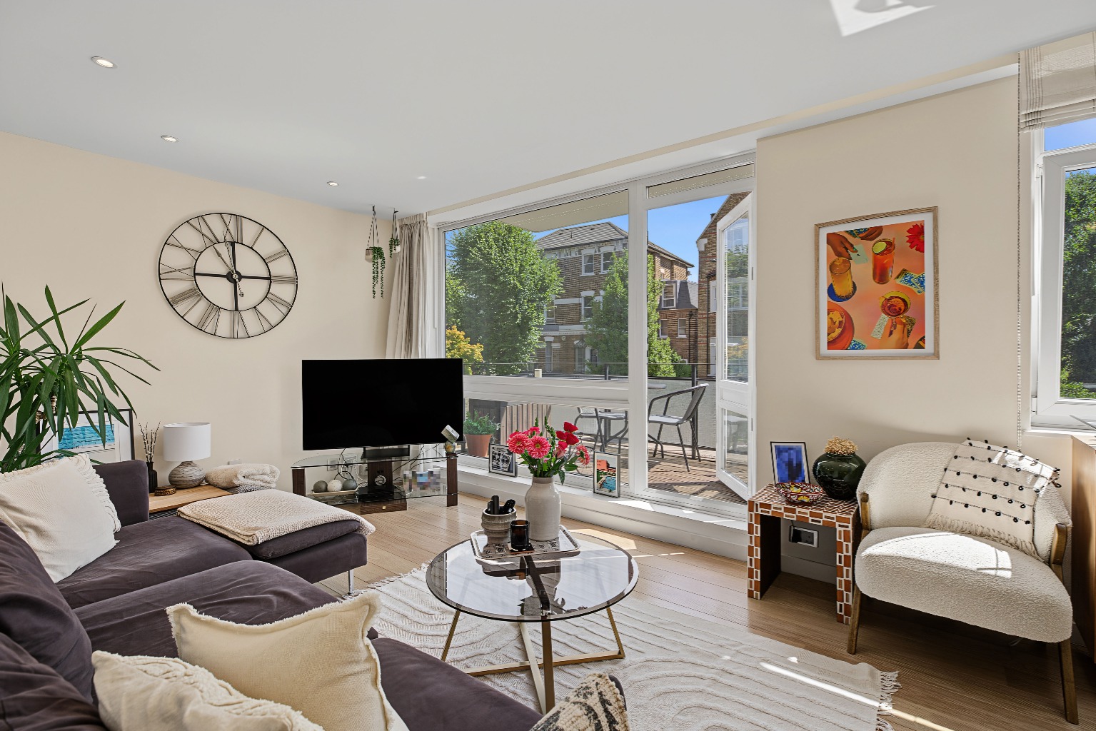 Modern Two Bedroom Apartment with Private Balcony in South Hampstead NW6