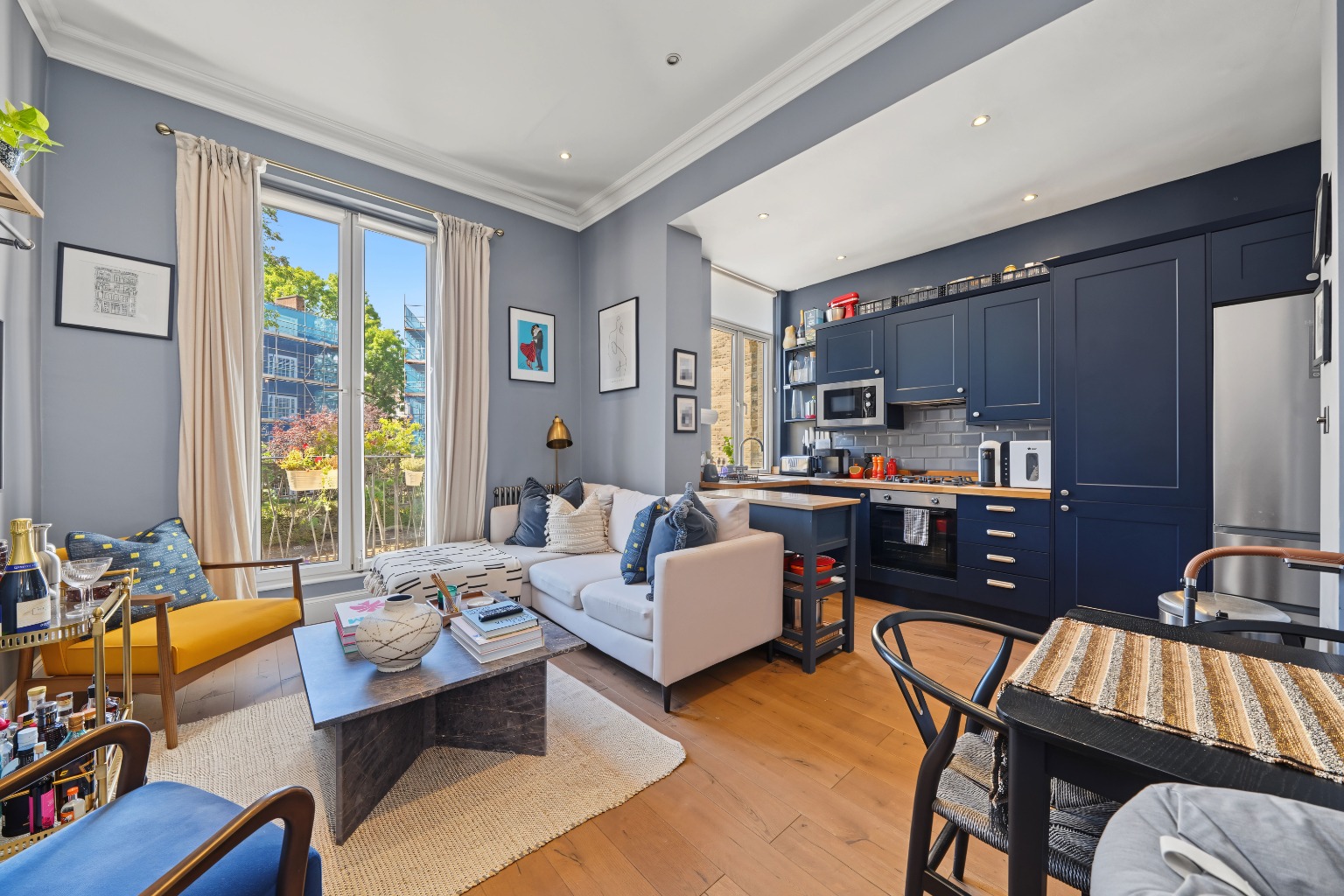 A Turn Key Two Bedroom Apartment with Balcony in Belsize Park NW3