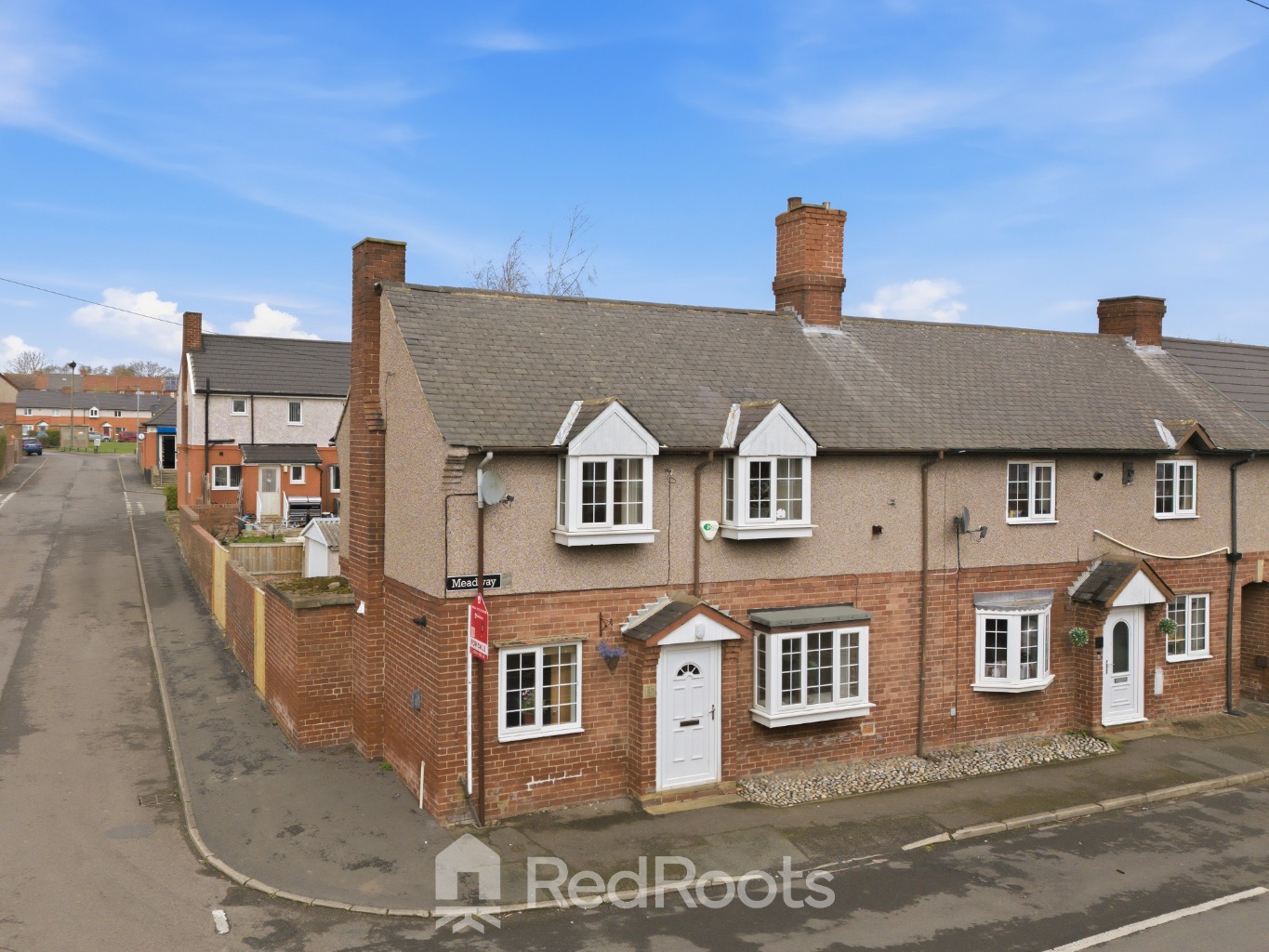 No Chain! Refurbished 3-Bed End Terrace with Parking in Streethouse