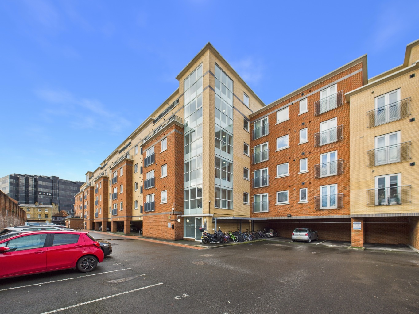 Riverbank Point, Uxbridge