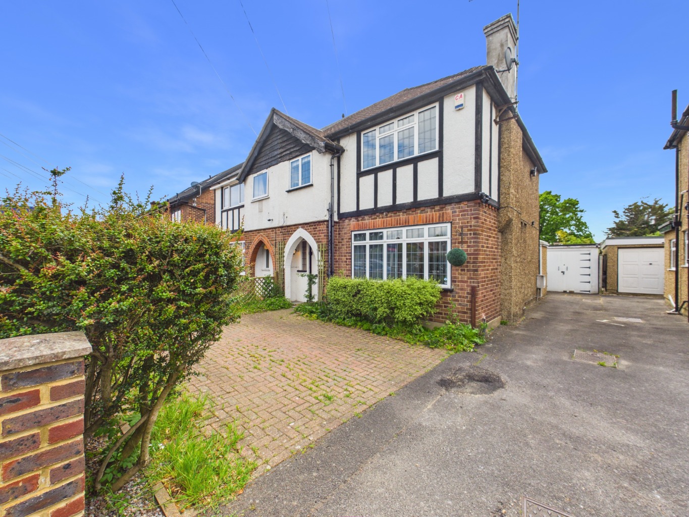 Queens Walk, Ruislip