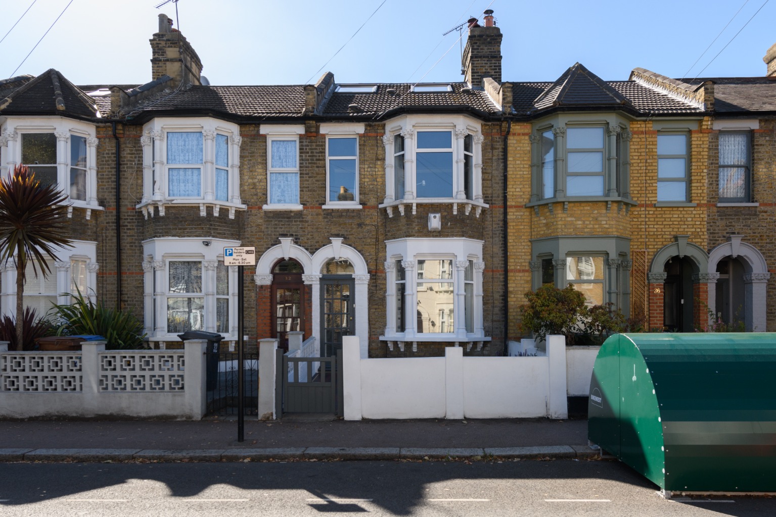 Spacious four bedroom house for sale, chain free, in Leytonstone