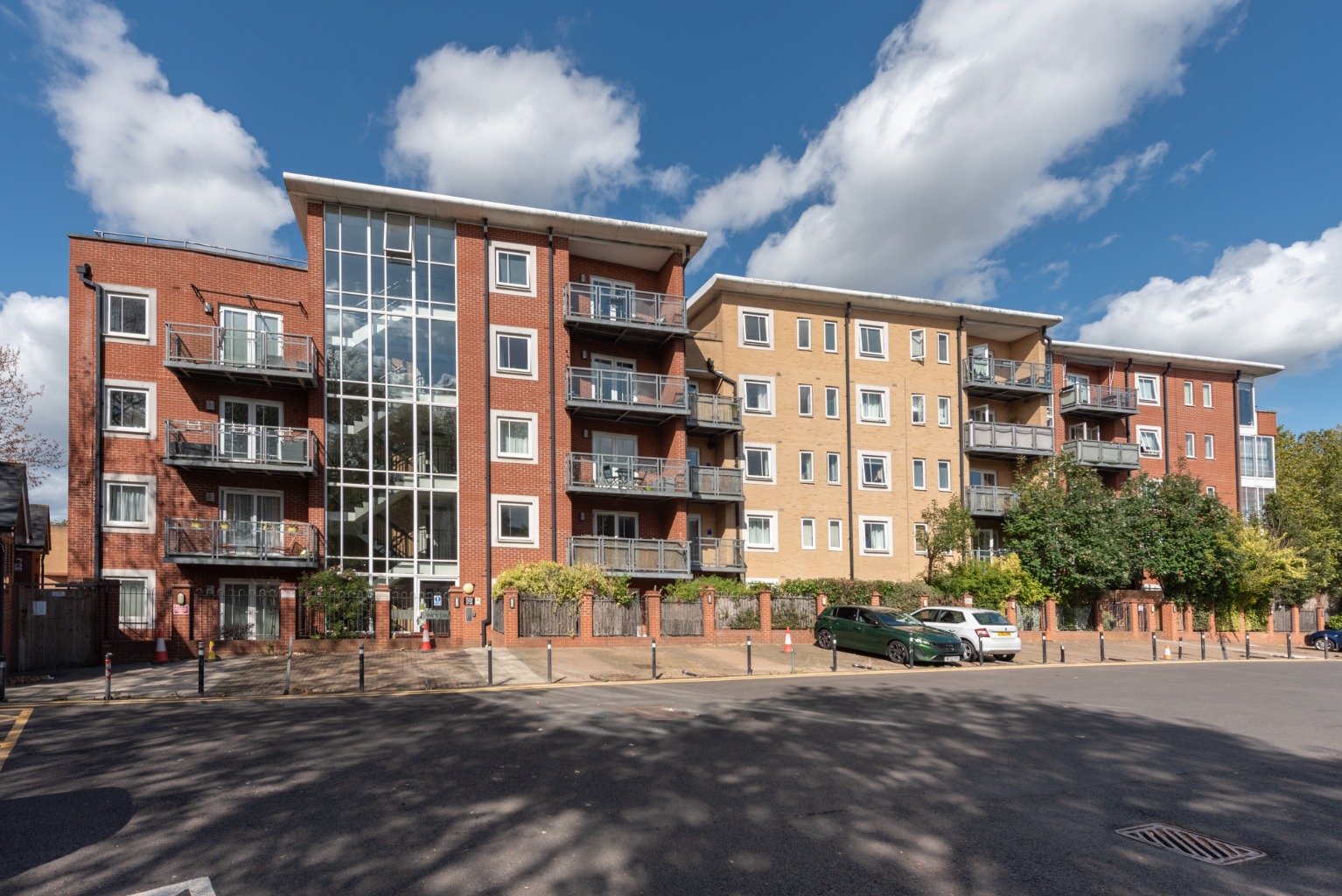 Guide Price £325,000-£340,000 - One bedroom flat for sale in Leytonstone, chain free Guide Price £325,000-£340,000 - One bedroom flat for sale in Leytonstone, chain free