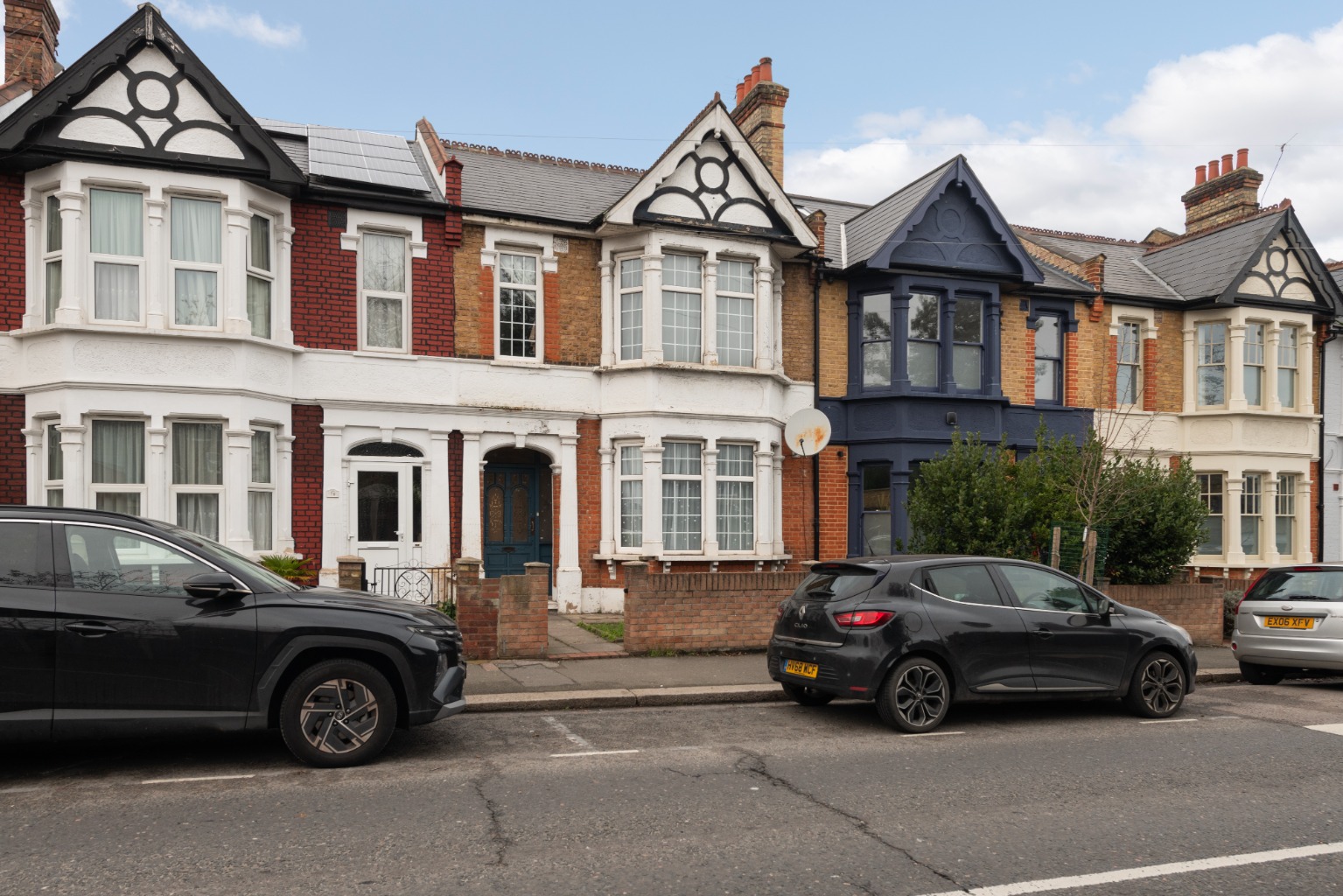 Four bedroom house for sale in Upper Leytonstone