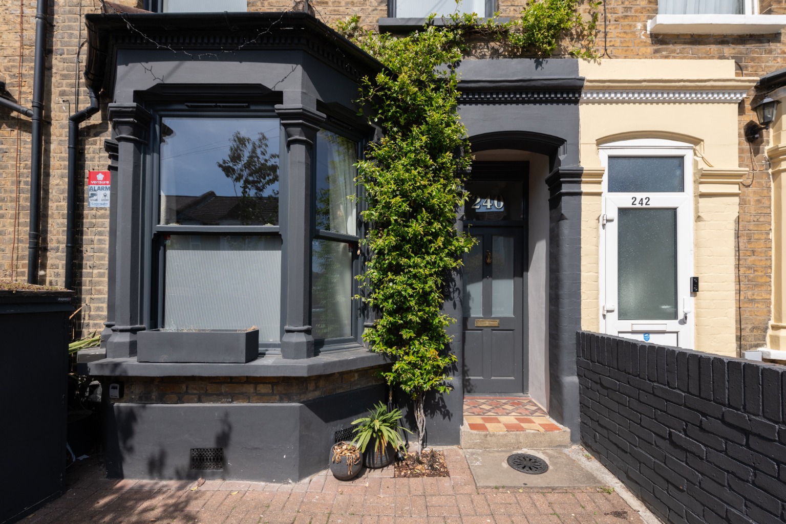 This stunning five bedroom house for sale in Leyton at the heart of Francis Road