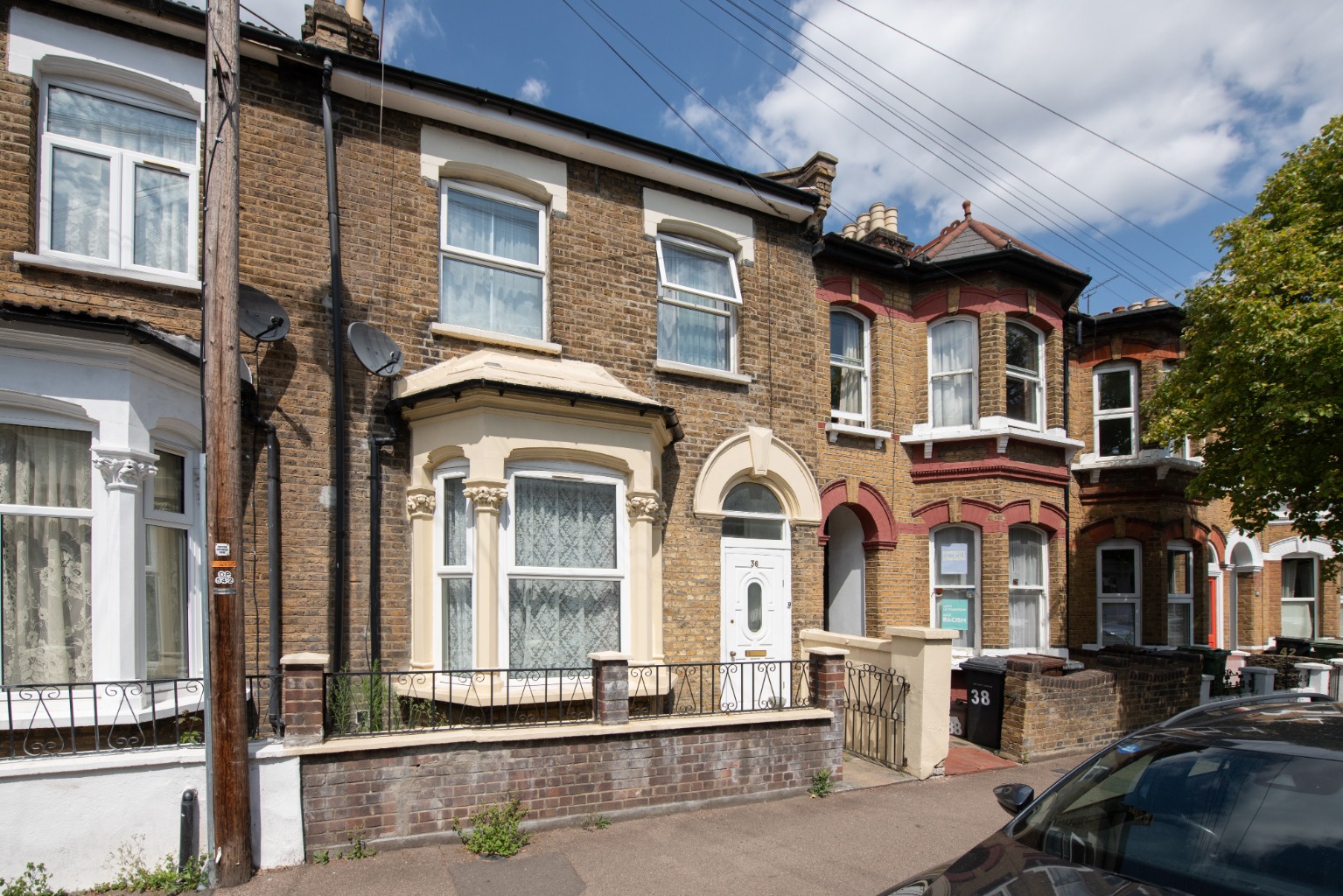 Meta Description: Three/Four bedroom Victorian house for sale in Leytonstone