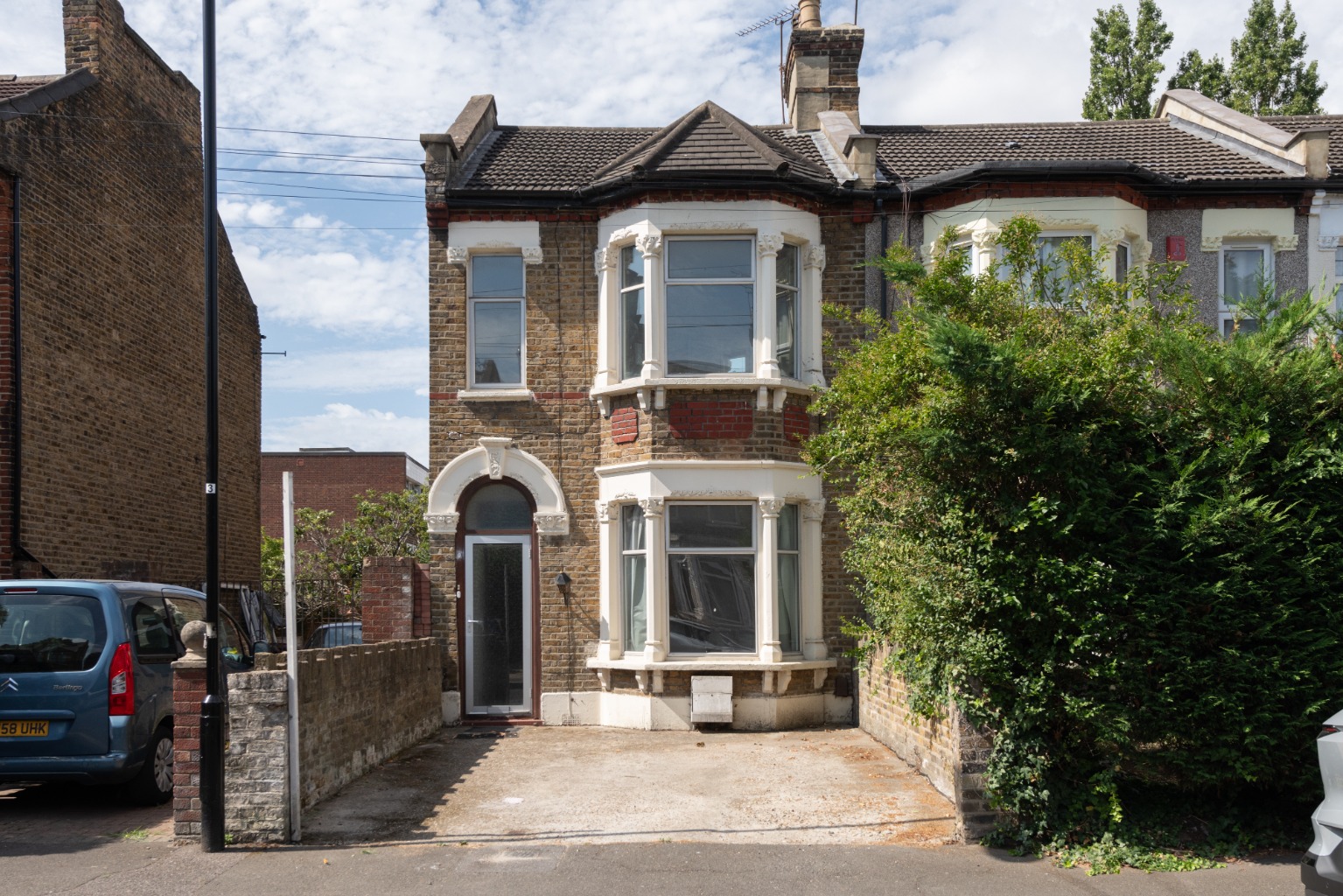 Three bedroom Victorian house for sale in Upper Leytonstone