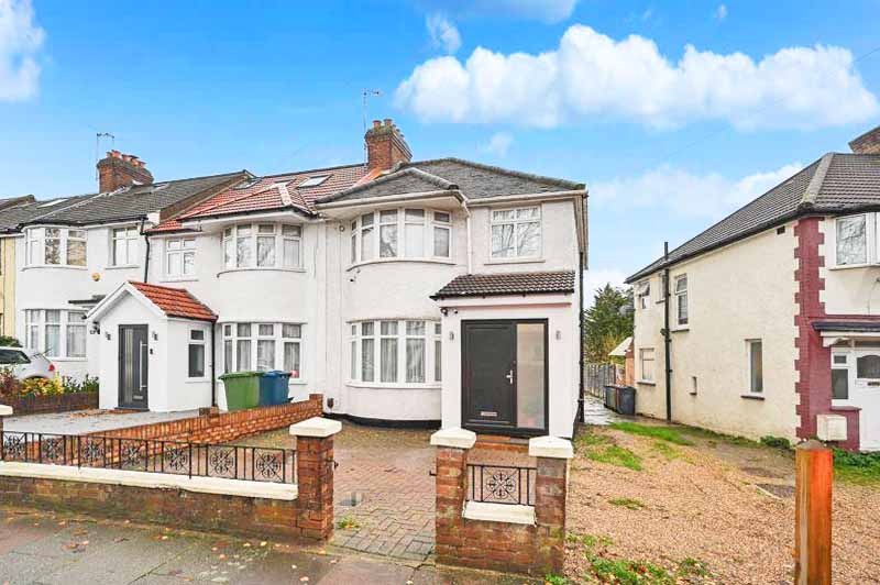 A stylish, 4 bedroom 2 bathroom extended family home presented in first class order