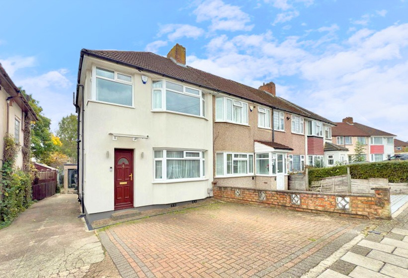 Three Bed, Two Bath Extended Home in HA3