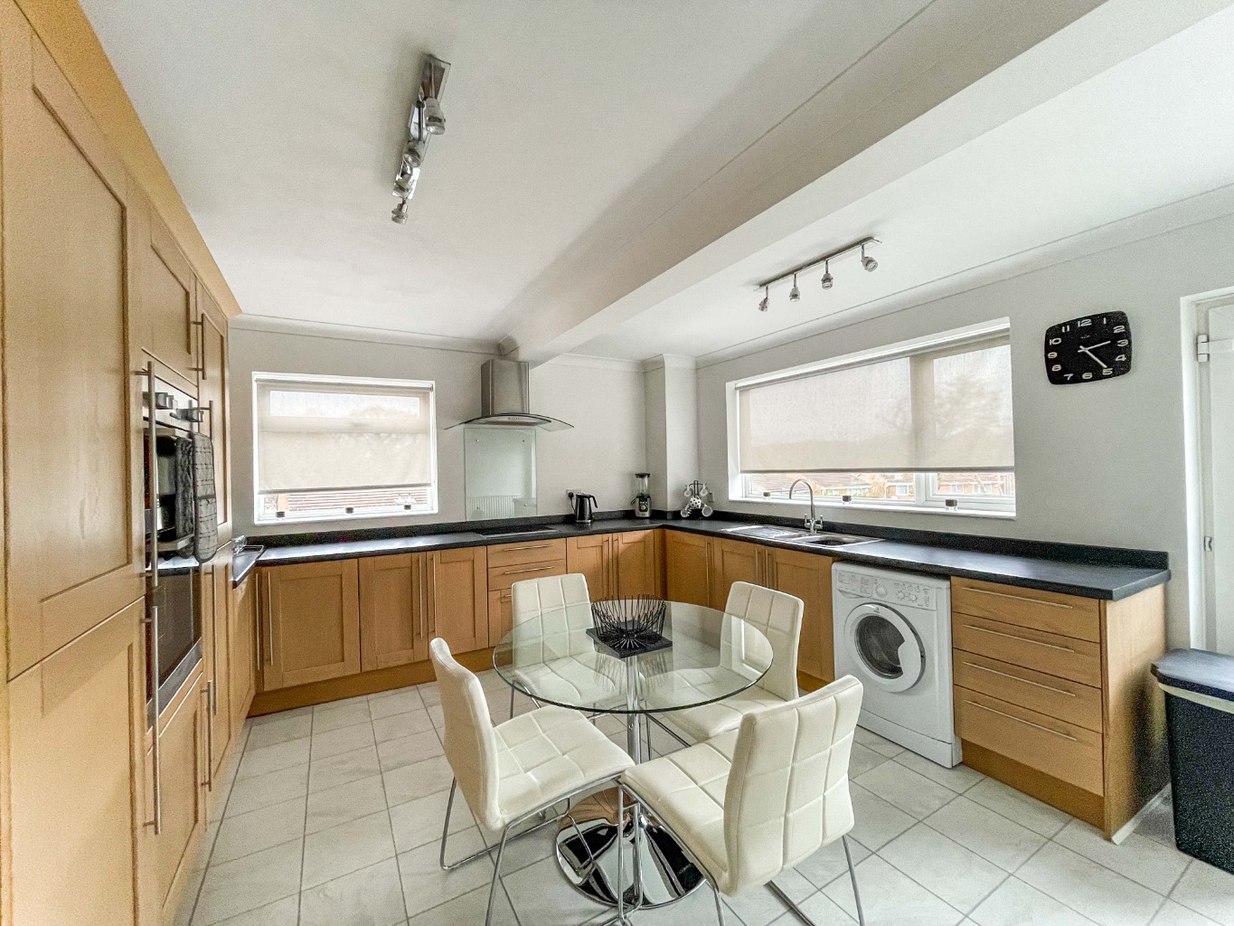 Pentre Road, Pontarddulais, Swansea, West Glamorgan, SA4 8HT
