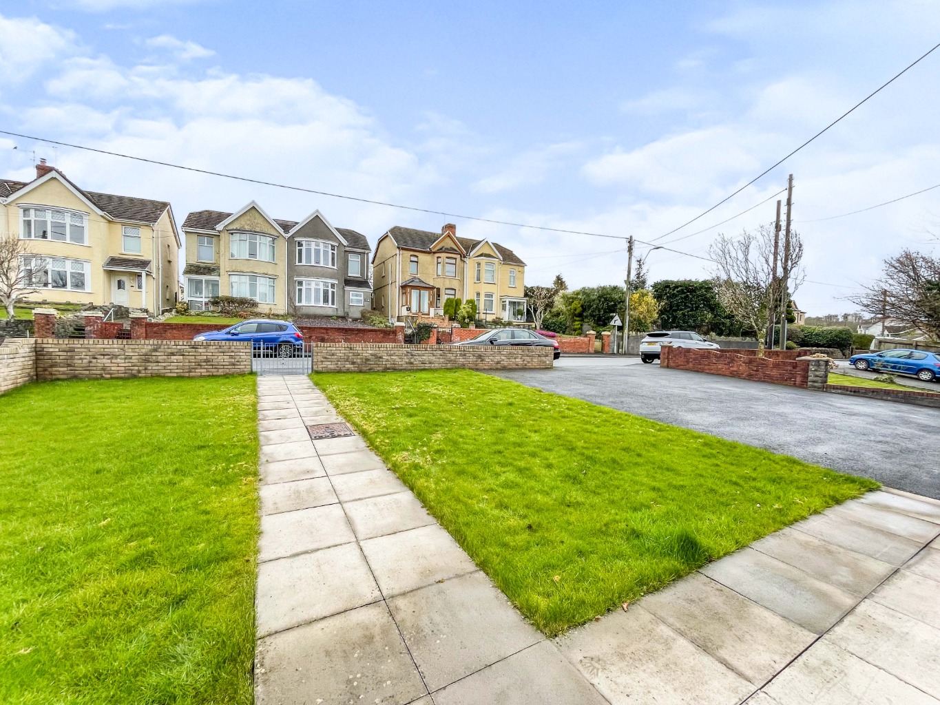 Pentre Road, Pontarddulais, Swansea, West Glamorgan, SA4 8HT