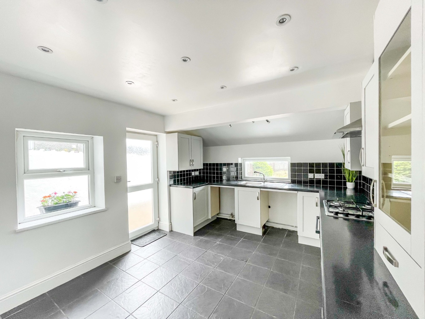 Coalbrook Road, Grovesend, Swansea, West Glamorgan, SA4 4GR