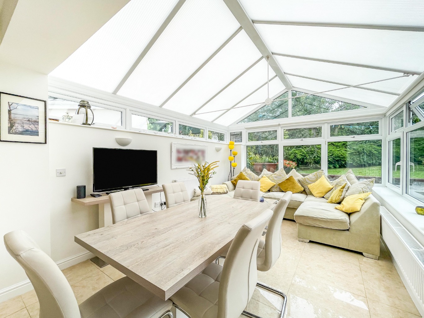 Clos Brynlliw, Grovesend, Swansea, West Glamorgan, SA4 8DF