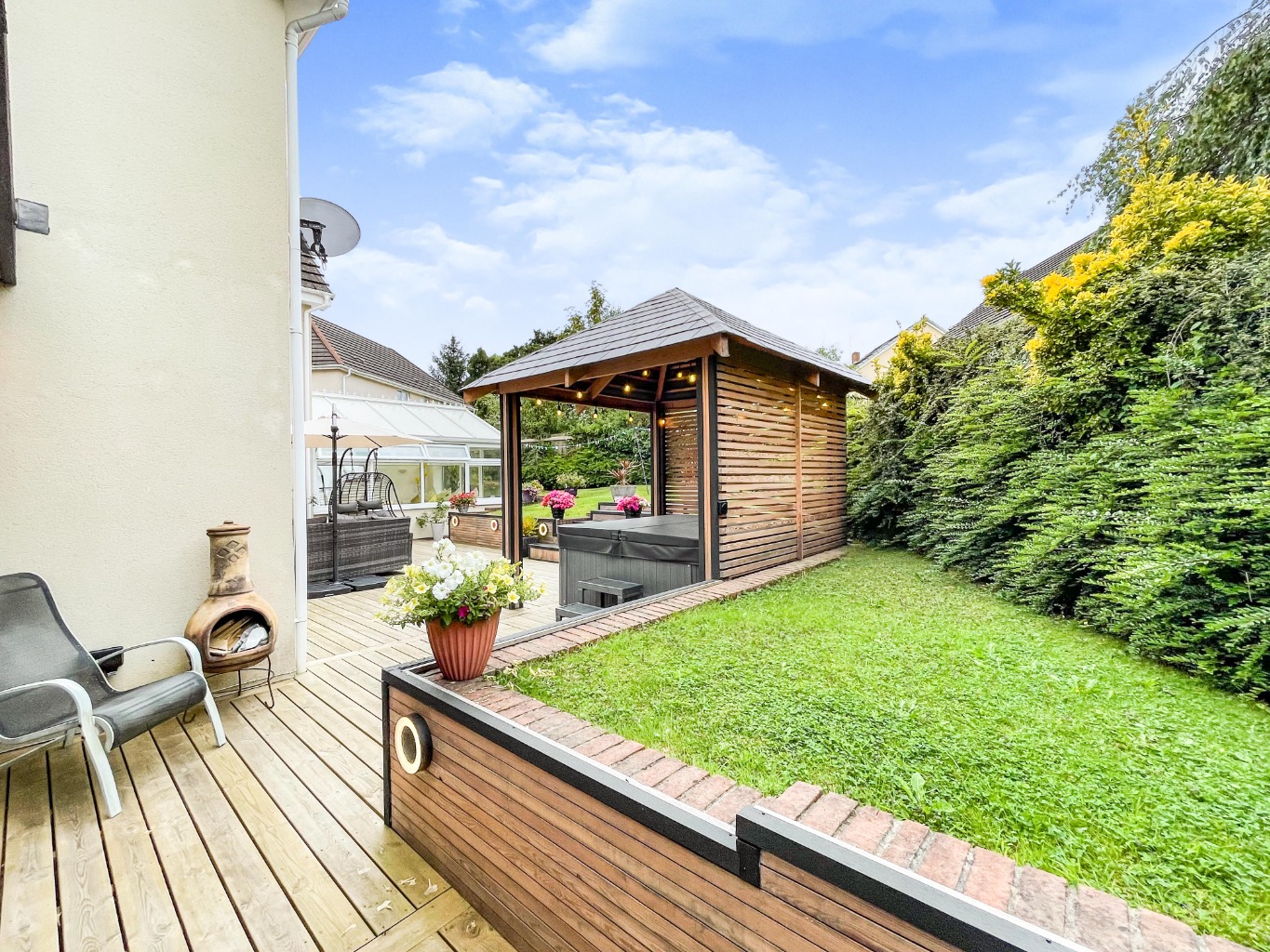 Clos Brynlliw, Grovesend, Swansea, West Glamorgan, SA4 8DF