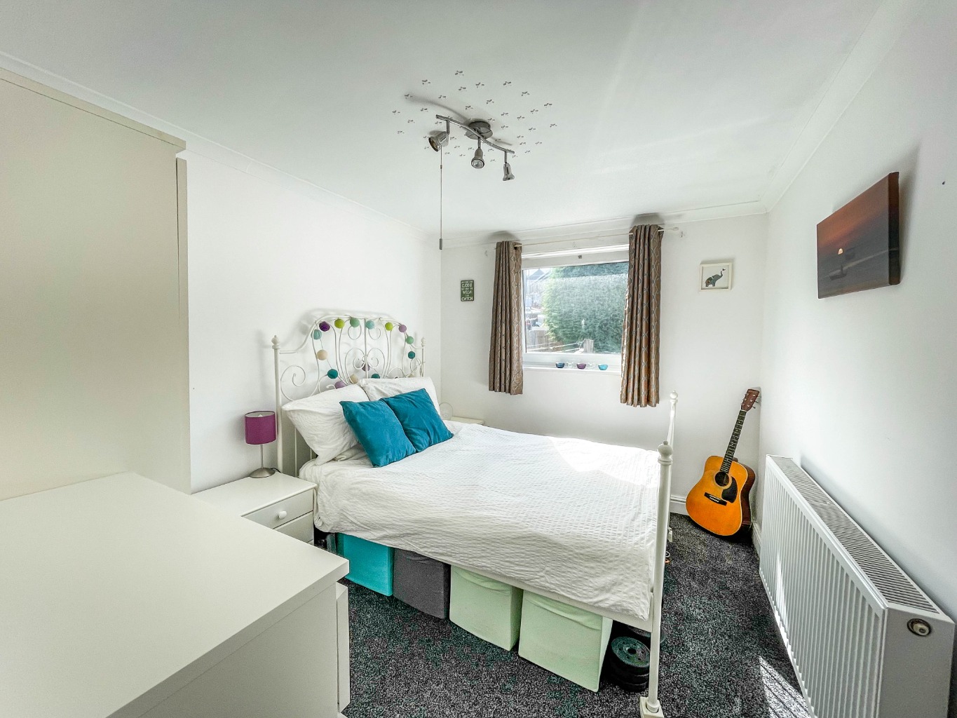 Vicarage Road, Morriston, Swansea, West Glamorgan, SA6 6DH