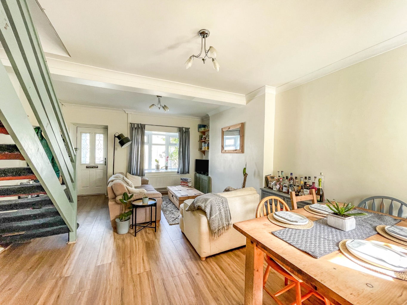 Vicarage Road, Morriston, Swansea, West Glamorgan, SA6 6DH
