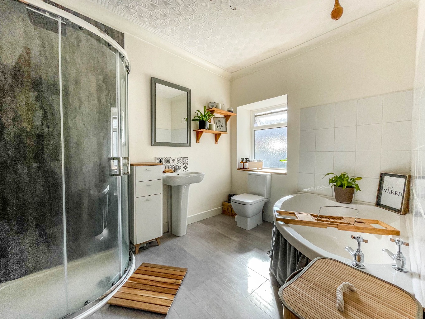 Vicarage Road, Morriston, Swansea, West Glamorgan, SA6 6DH