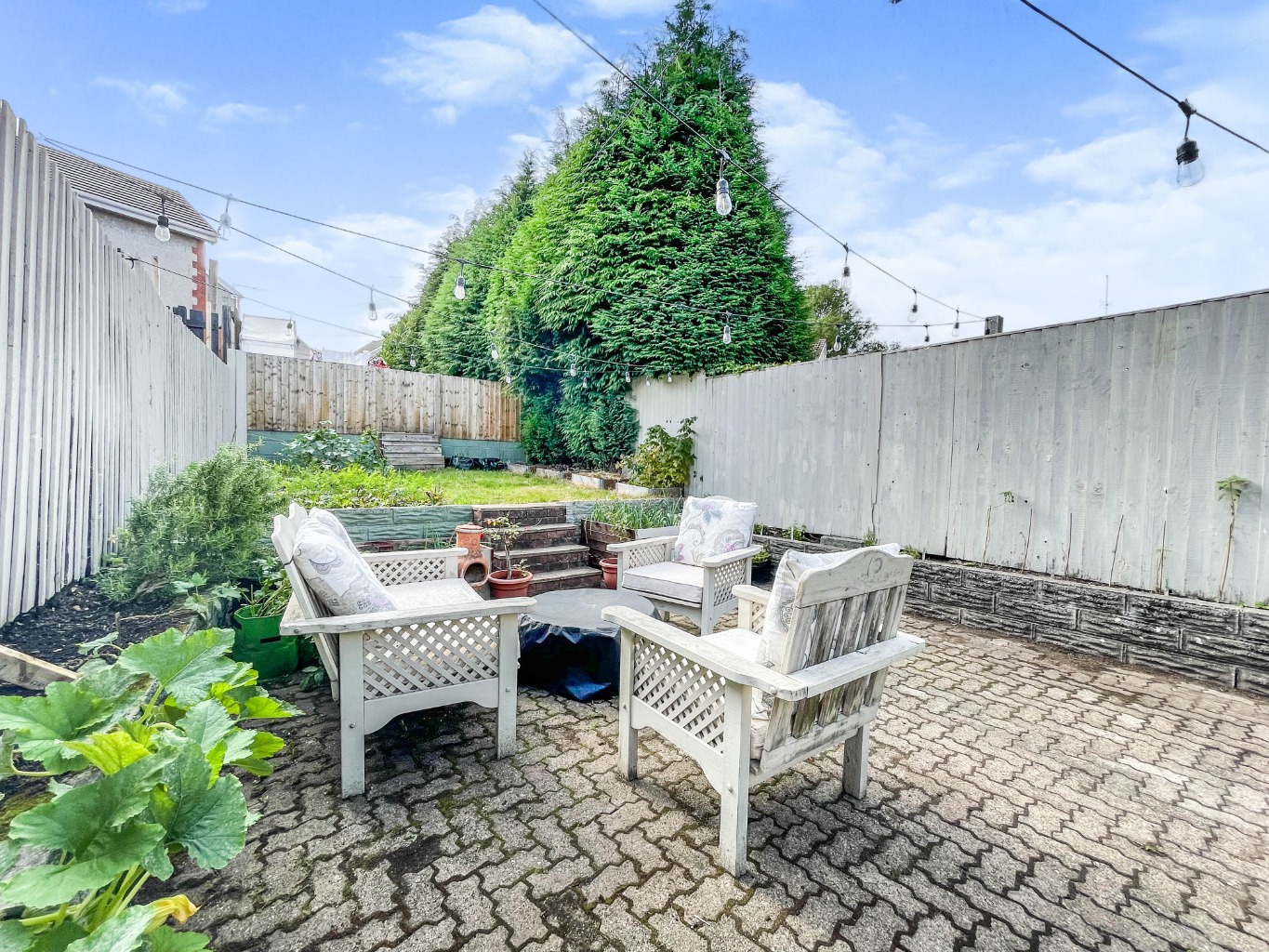 Vicarage Road, Morriston, Swansea, West Glamorgan, SA6 6DH