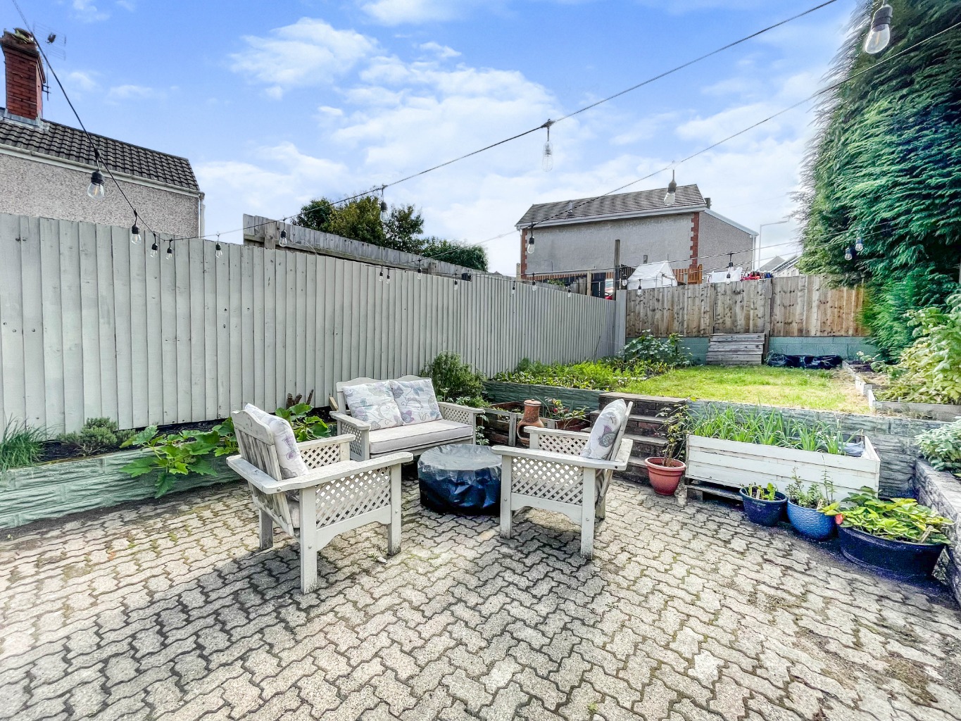 Vicarage Road, Morriston, Swansea, West Glamorgan, SA6 6DH