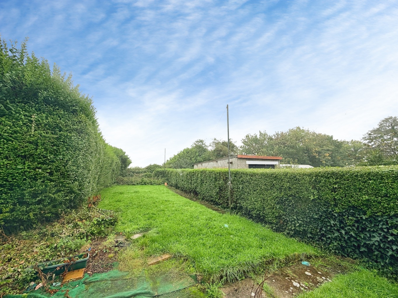 Pontardulais Road, Llangennech, Llanelli, Carmarthenshire, SA14 8YE