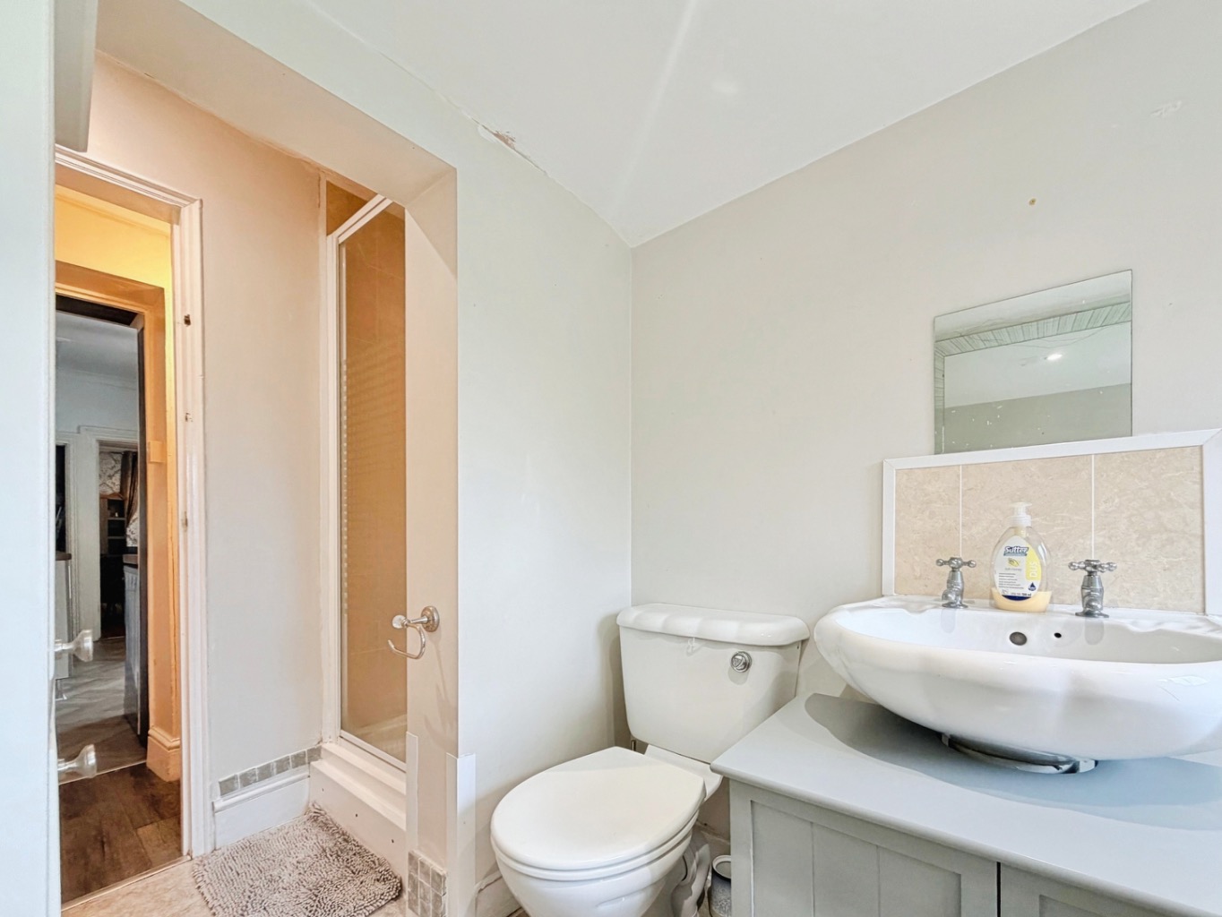 Pontardulais Road, Llangennech, Llanelli, Carmarthenshire, SA14 8YE