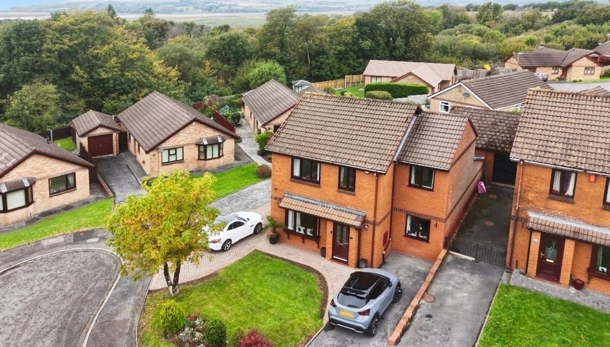 Clos Y Morfa, Gorseinon, Swansea, West Glamorgan, SA4 4JY