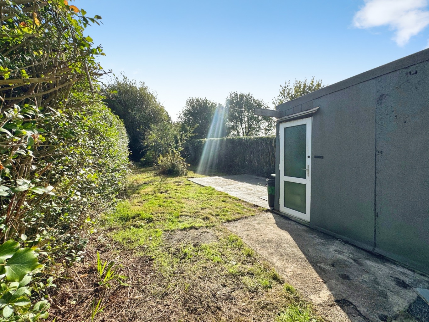 Bethesda Road, Tumble, Llanelli, Carmarthenshire, SA14 6LL