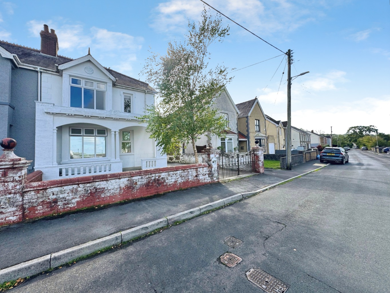 Bethesda Road, Tumble, Llanelli, Carmarthenshire, SA14 6LL