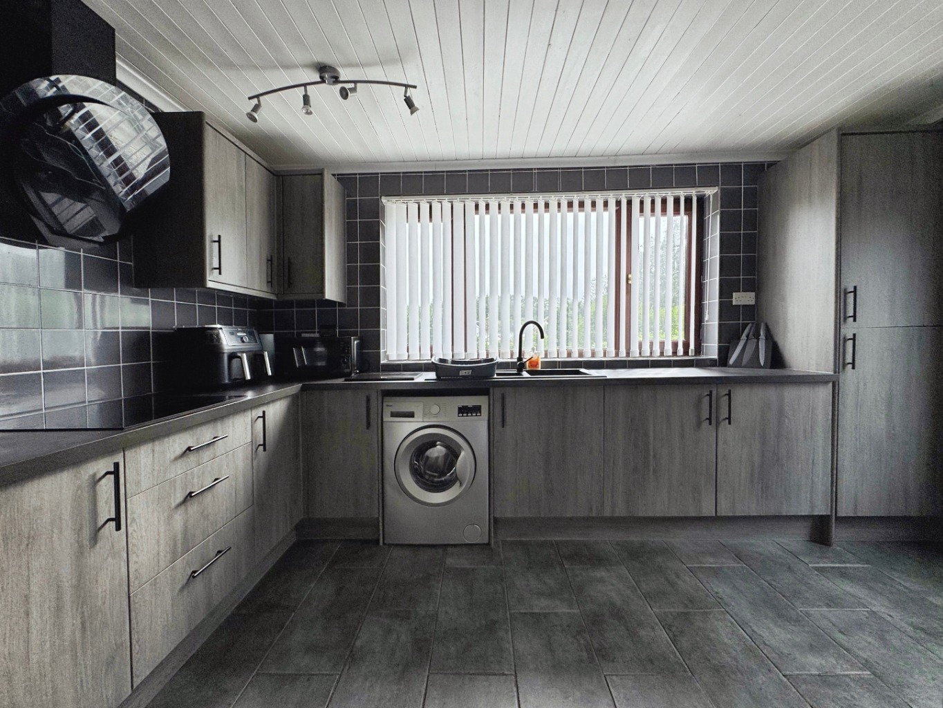 Heol Y Twyn, Pontlliw, Swansea, West Glamorgan, SA4 9EU
