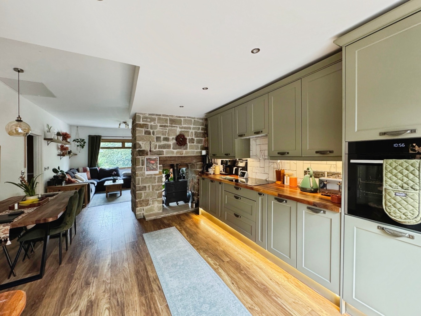 Longsight, Upper Mill, Pontarddulais, Swansea, West Glamorgan, SA4 8NQ