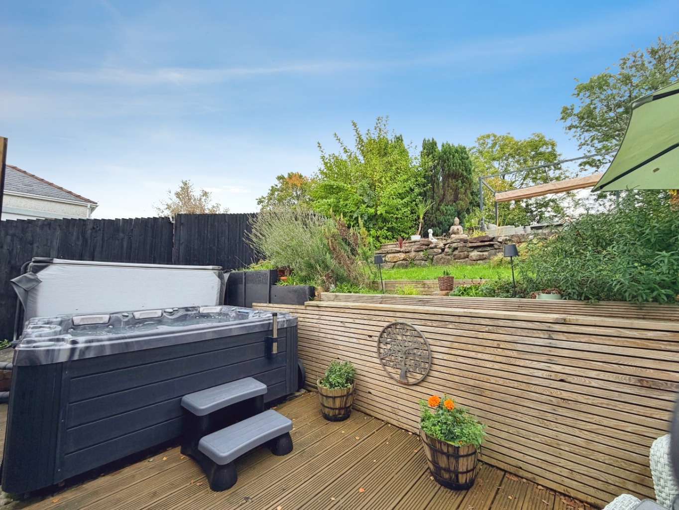 Longsight, Upper Mill, Pontarddulais, Swansea, West Glamorgan, SA4 8NQ