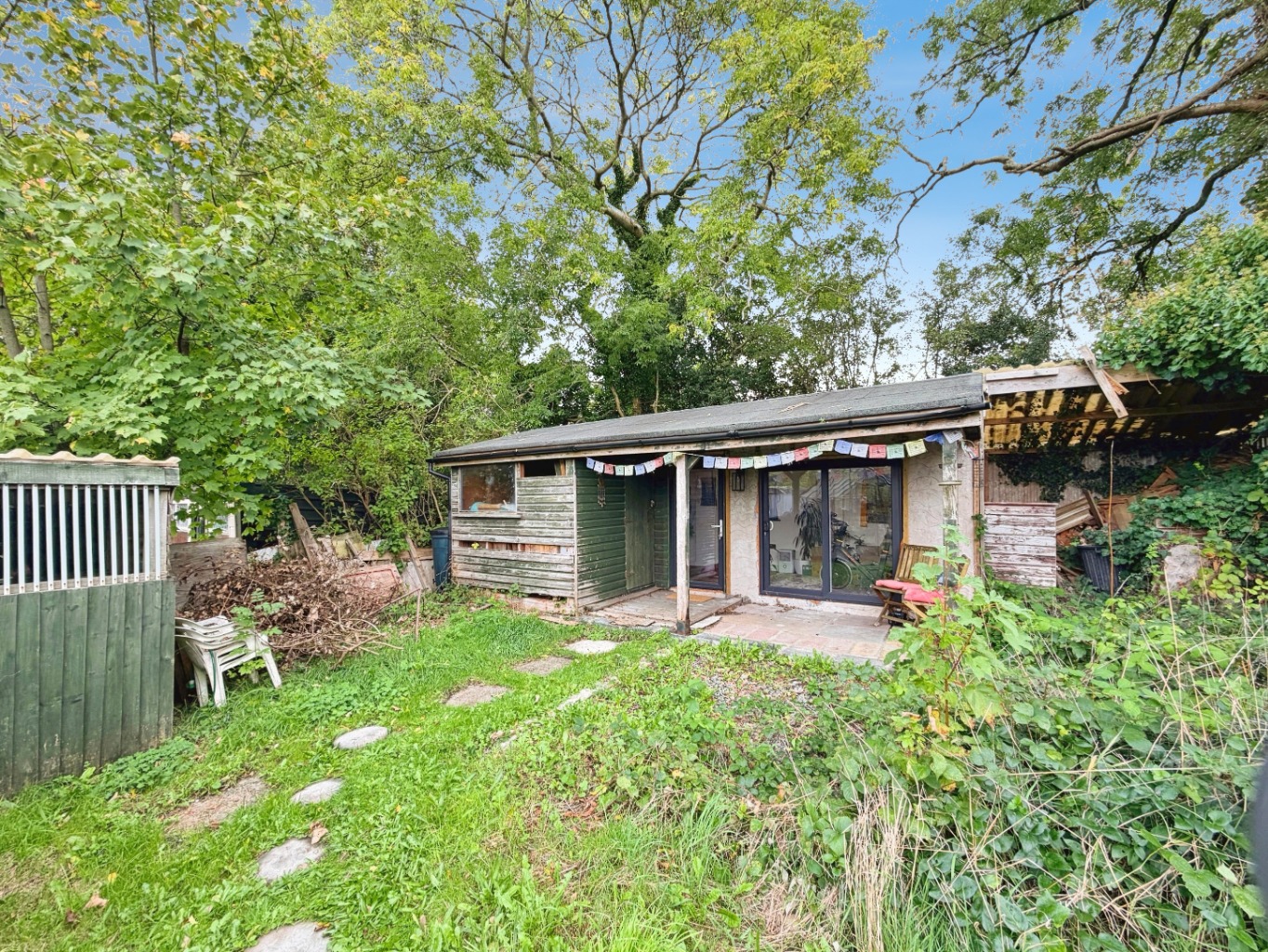 Longsight, Upper Mill, Pontarddulais, Swansea, West Glamorgan, SA4 8NQ
