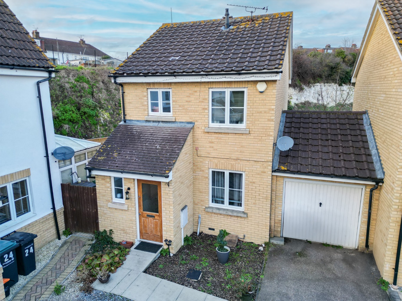 Three Bedroom Link Detached House