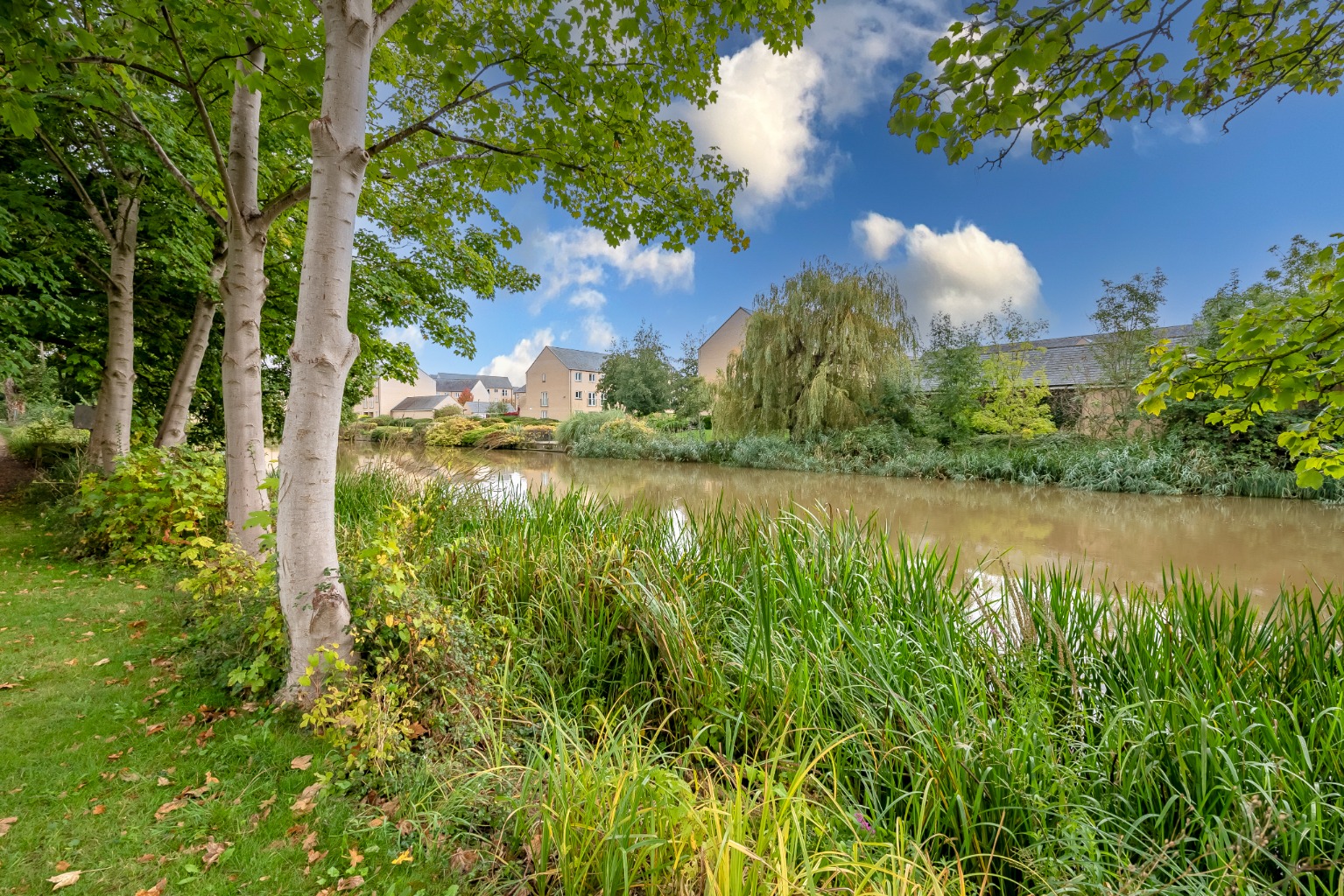 PICTURESQUE RIVER VIEWS, EXCEPTIONAL ENTERTAINING SPACE AND A PRIVATE WRAPAROUND SUN TERRACE Property image 18