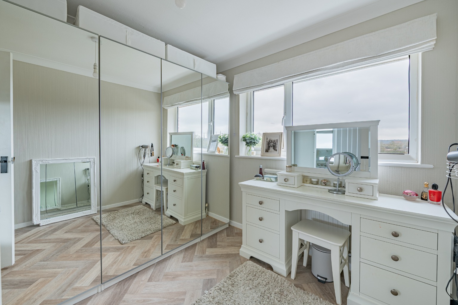 Four Bedroom Detached Family Home With Ensuite Office Utility Conservatory Garage And Field Views Property image 16