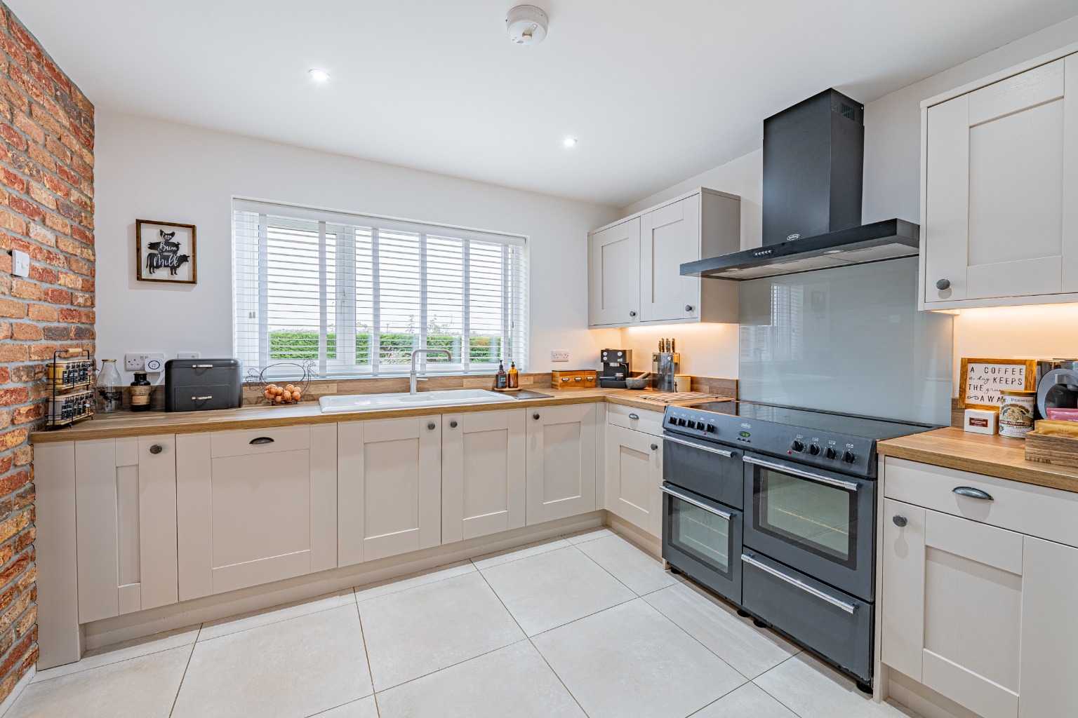 Four Bedroom Detached Family Home With Ensuite Office Utility Conservatory Garage And Field Views Property image 2